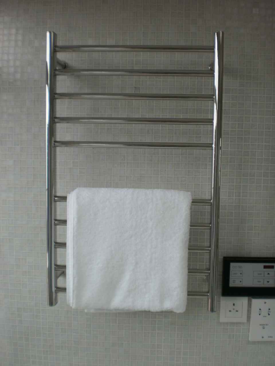 heated towel rails, electric towel rail, towel rack, towel warmerAqxy[Aqy[Aq[Aqx[Ay